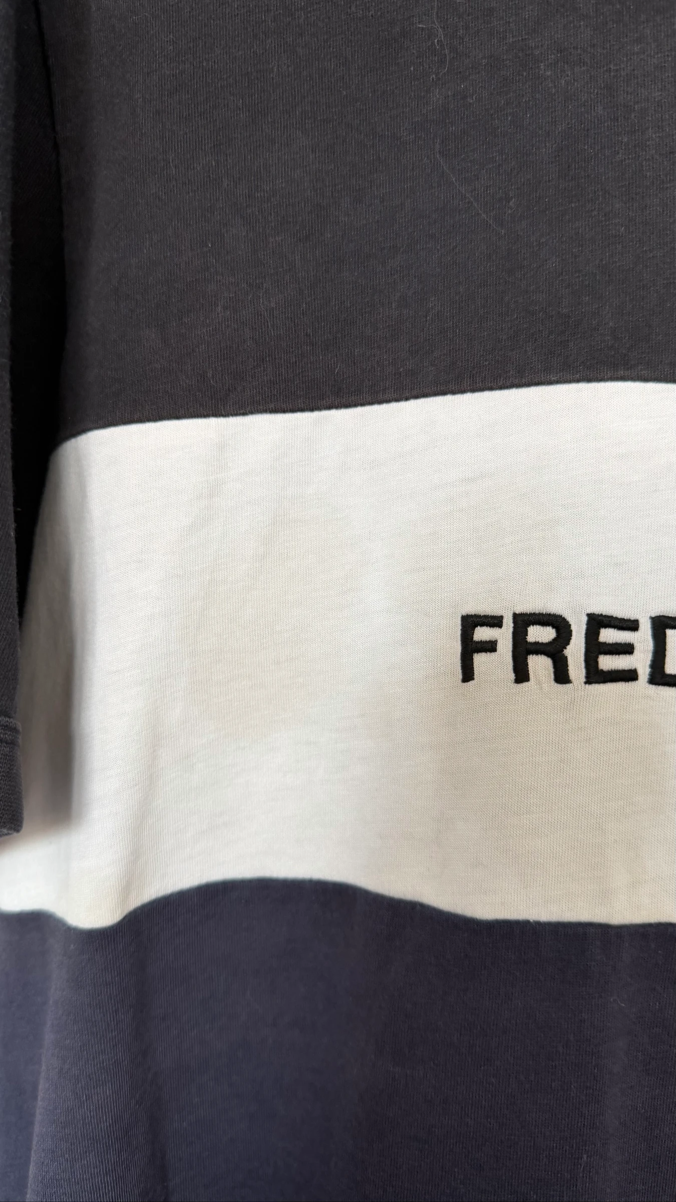 Camiseta Fred Perry color block – tamanho M – photo 2